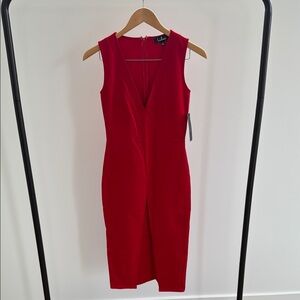 NEW WITH TAGS - Lulus red sleeveless v-neck dress with slit